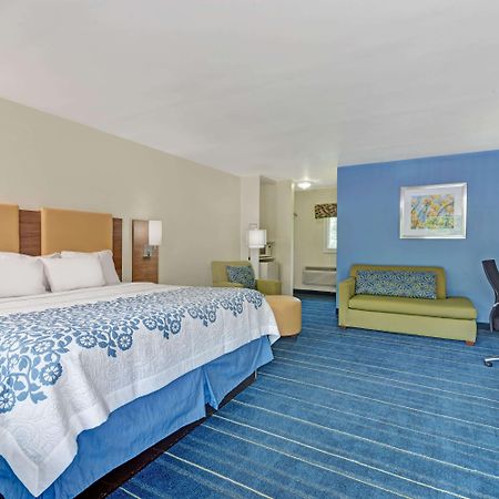 Days Inn By Wyndham Ridgefield Eksteriør bilde