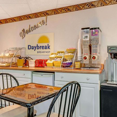 Days Inn By Wyndham Ridgefield Eksteriør bilde