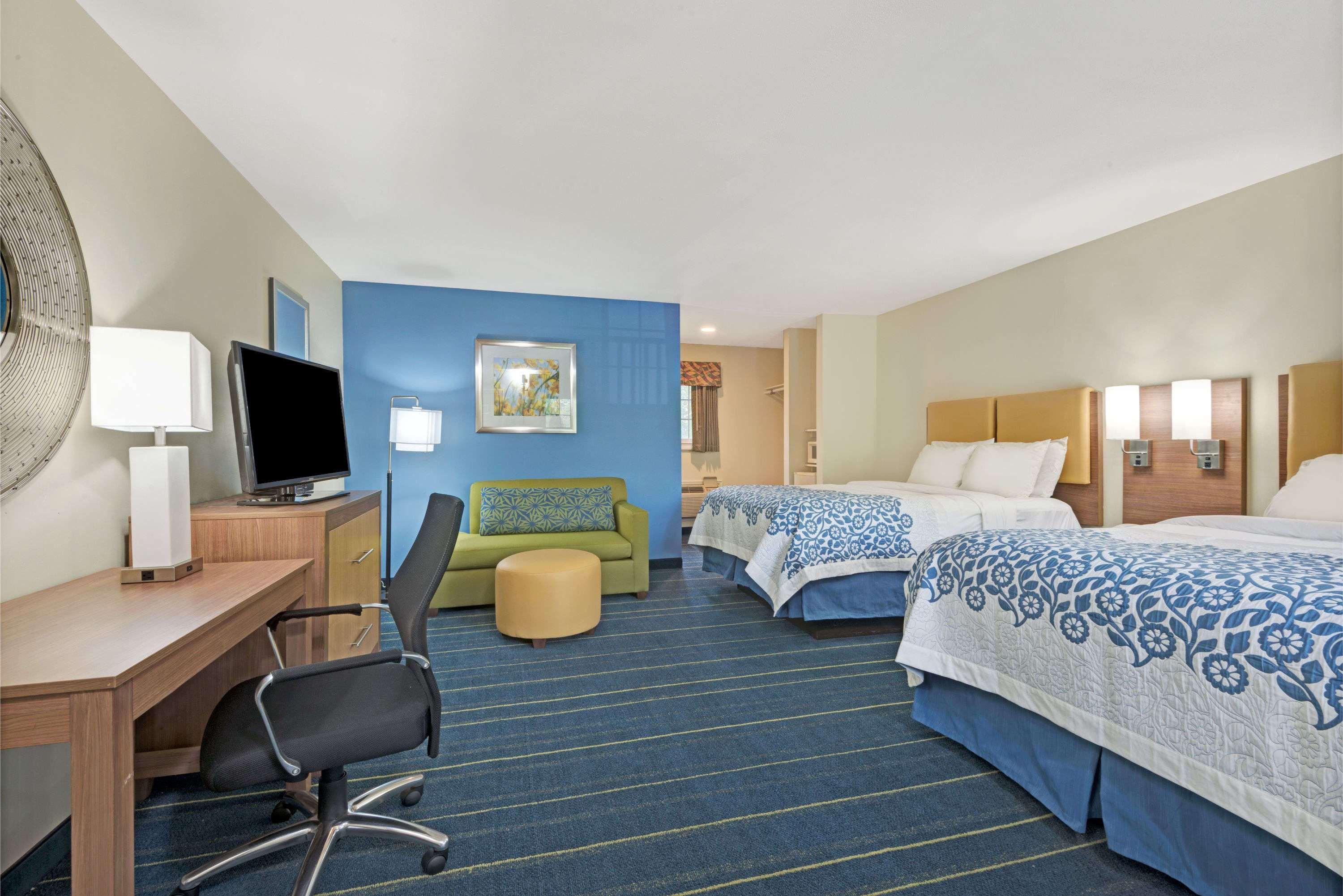 Days Inn By Wyndham Ridgefield Eksteriør bilde