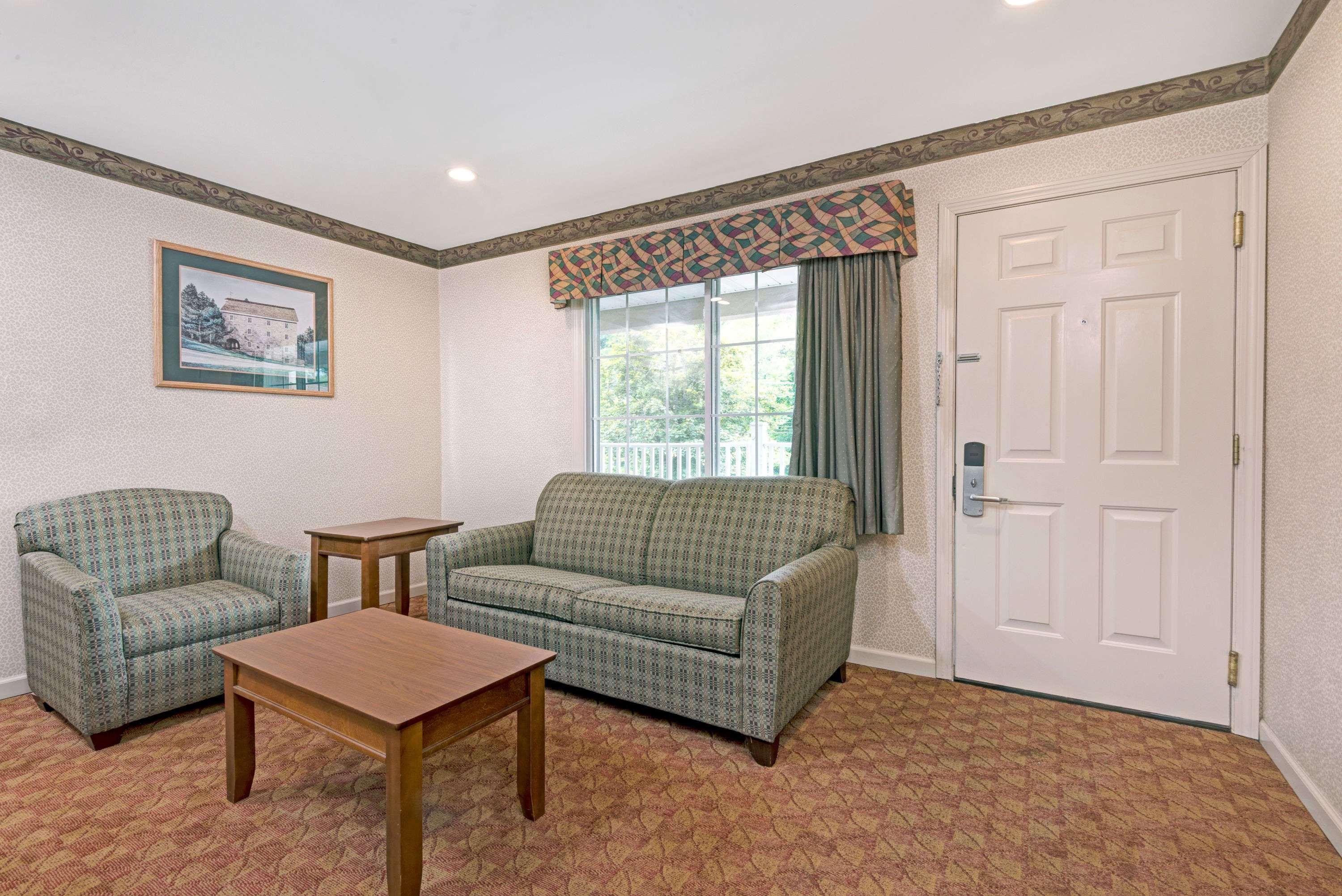 Days Inn By Wyndham Ridgefield Eksteriør bilde